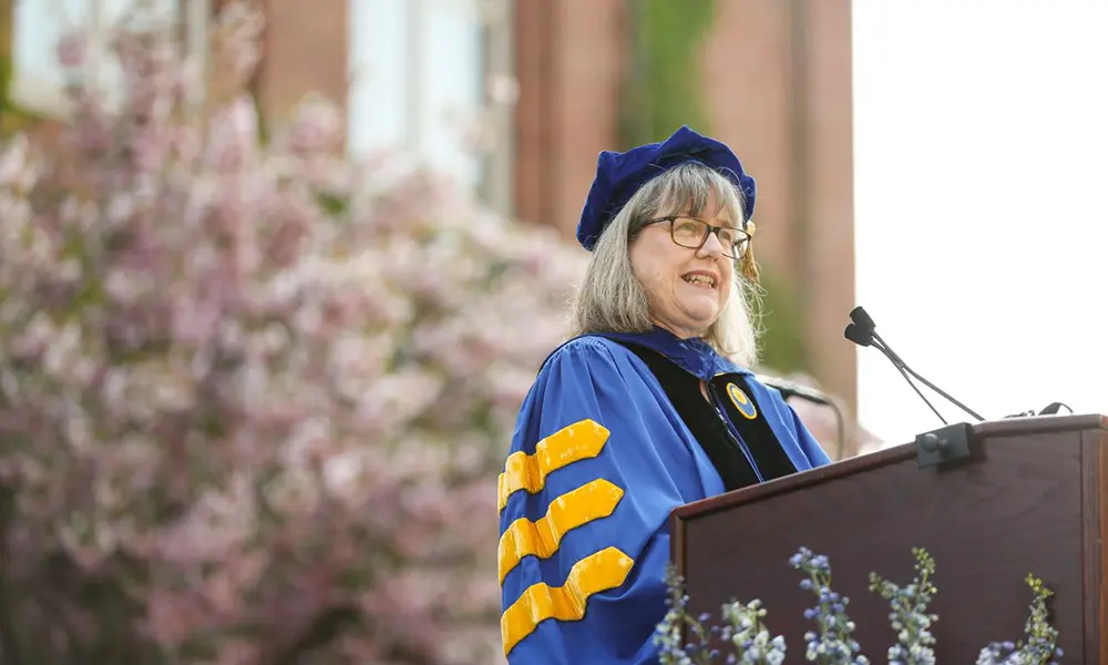 Donna Strickland delivers the 2019 commencement address.